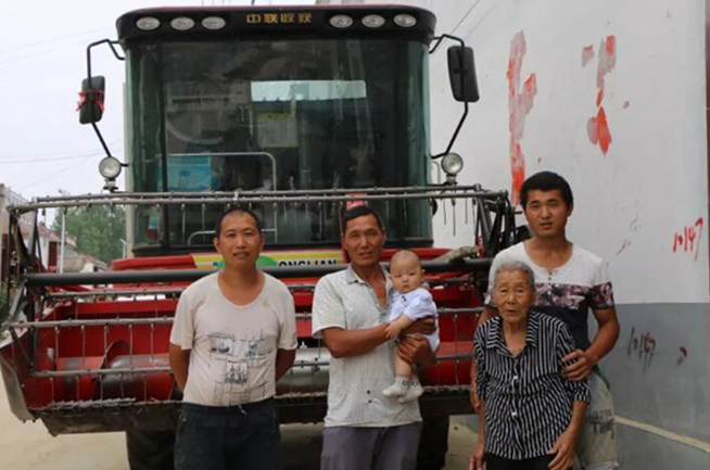 驻马店苑先生采购郑州不朽情缘官网登录入口4HZJ-2500自走式花生捡拾收获