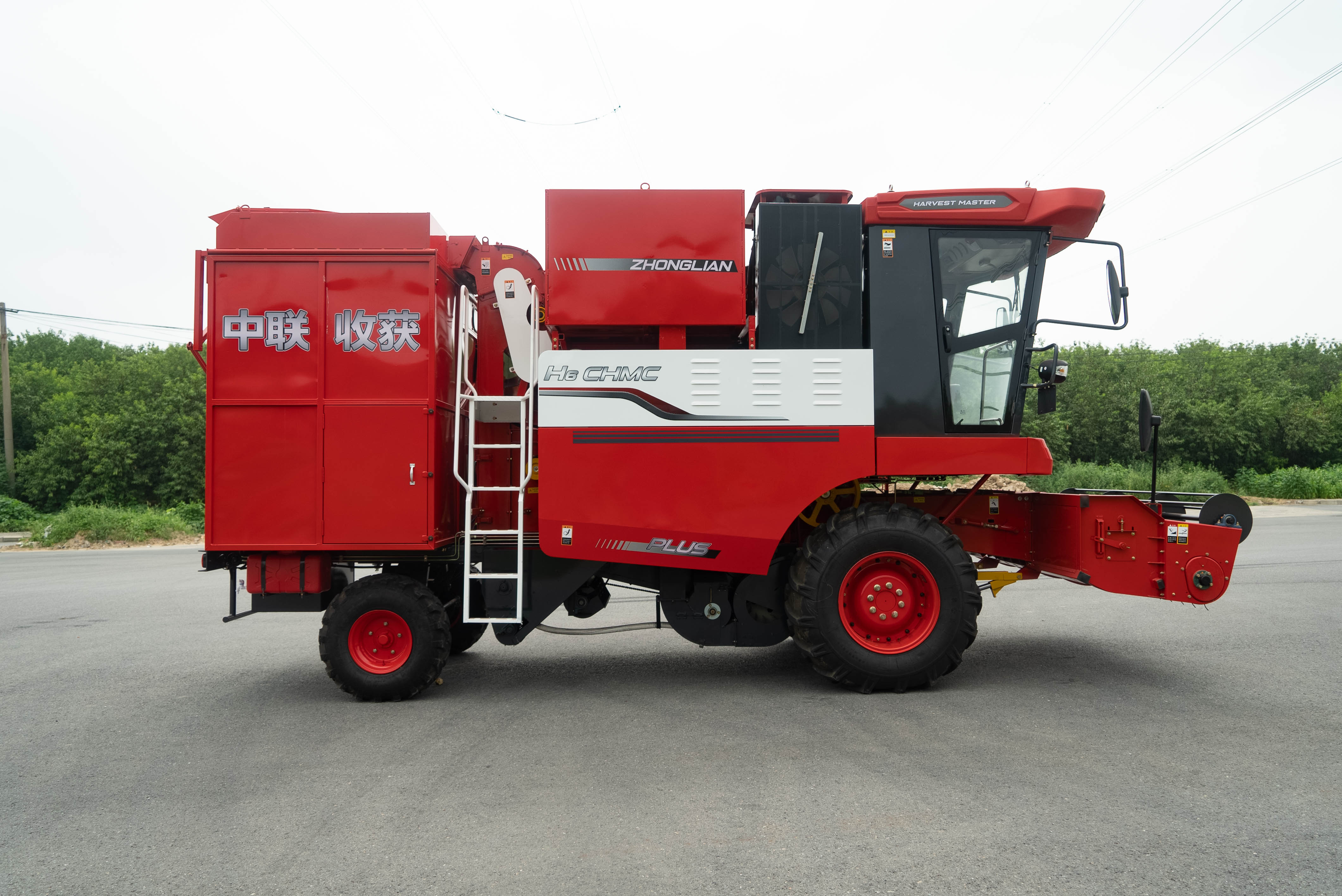 不朽情缘官网登录入口收获花生收获机安全收割作业的注意事项