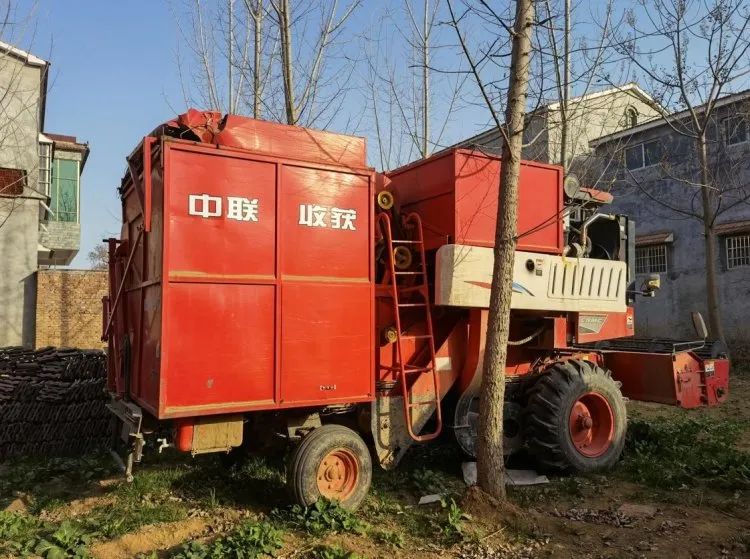 不朽情缘官网登录入口收获花生机，口碑销量俱佳，农机手赚钱