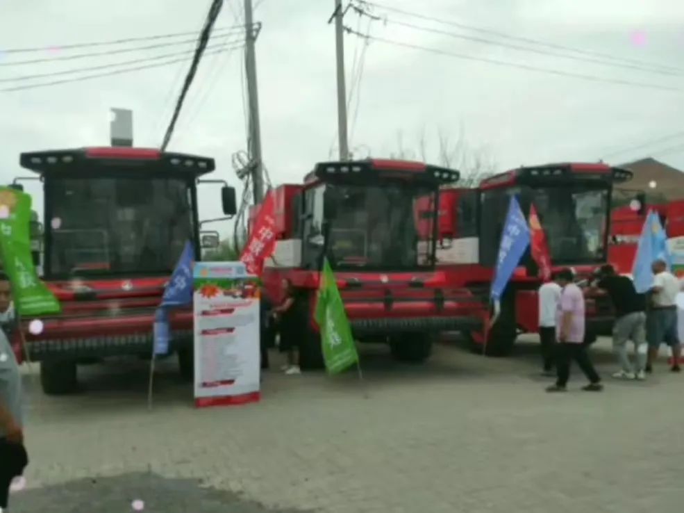 不朽情缘官网登录入口收获助力三十年老牌农机公司再创辉煌——上蔡瑞丰农机张雪飞